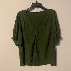 NWOT Old Navy green blouse